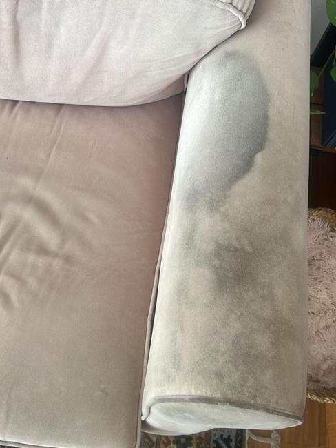 ניקוי ריפוד ספה - לפני