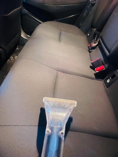 ניקוי ריפודי רכב - אחרי